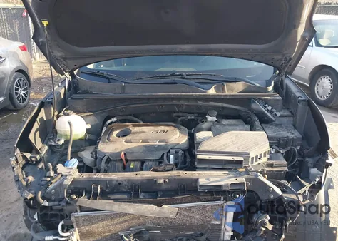 2017 Kia Sportage Lx z USA, uszkodzony, nr VIN KNDPM3AC9H7114854